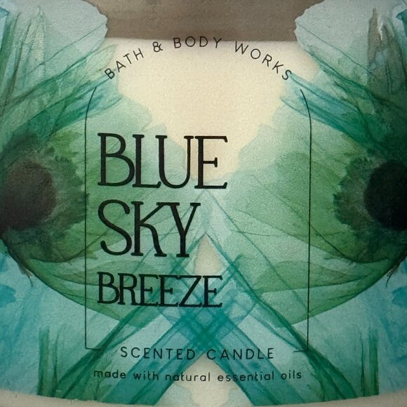 BBW Blue Sky Breeze Bath & Body Works 3 Wick Candle - Picture 3 of 10
